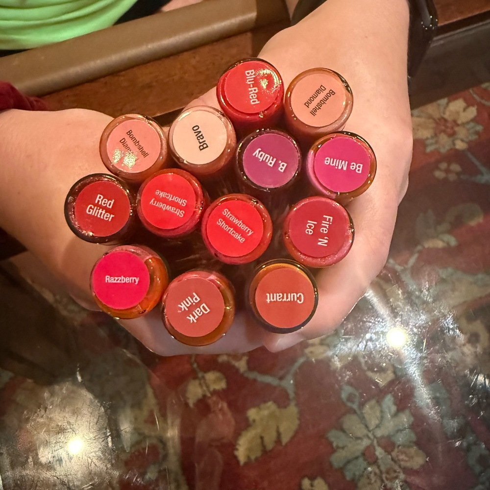 LipSense lipstick, gloss, oops remover, liquid lip liner, etc.